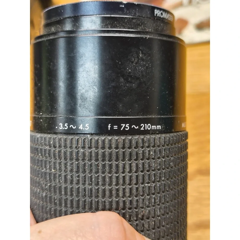 Canon‎ T70 35mm Camera With Canon Zoom Lens FD 50mm FOR PARTS UNTESTED